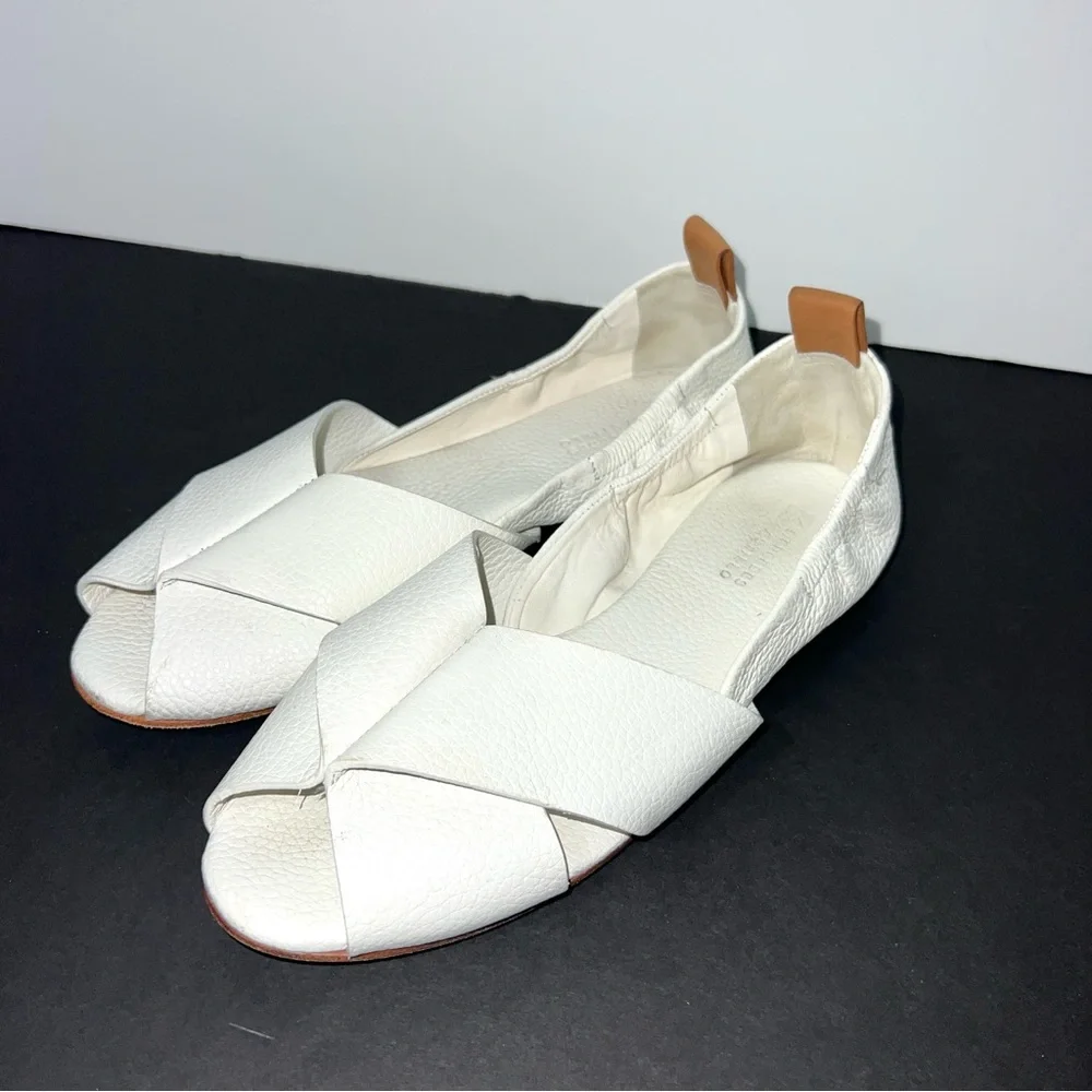 Mercedes Castillo Amaia‎ White Pebbled Leather Open Toe Flats Size 8.5